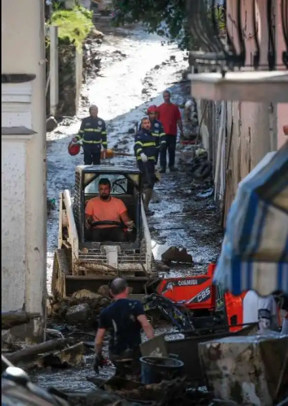 frana a casamicciola terme   ischia   17