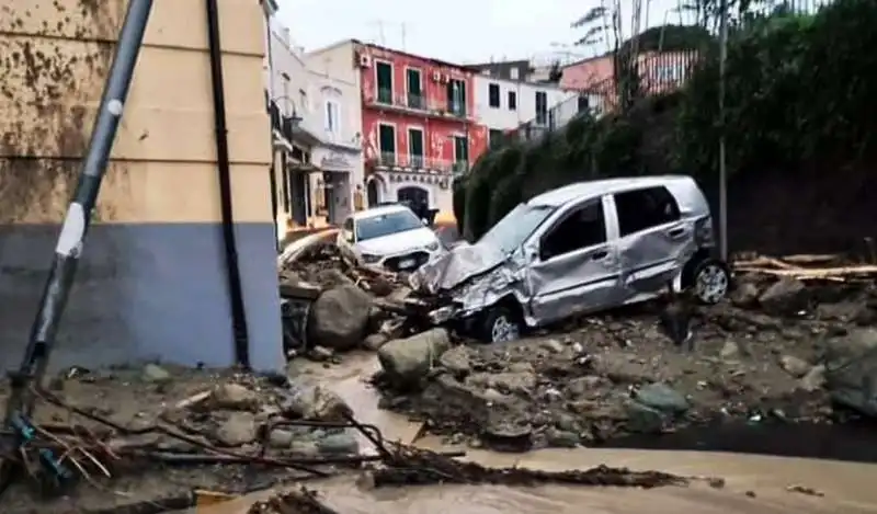 frana a casamicciola terme   ischia   3