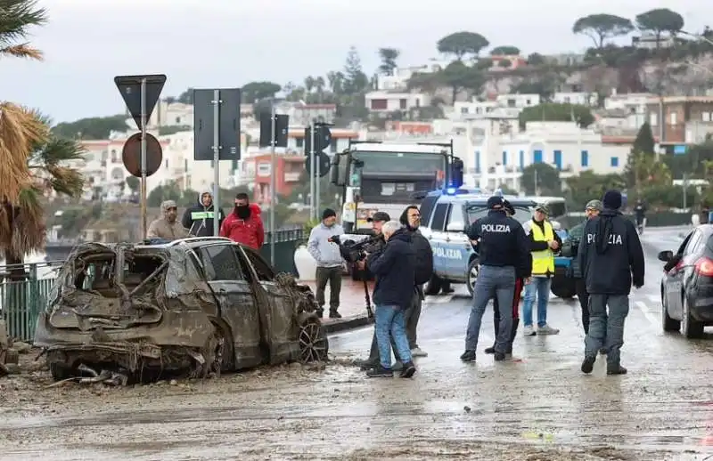 frana a casamicciola terme   ischia   4