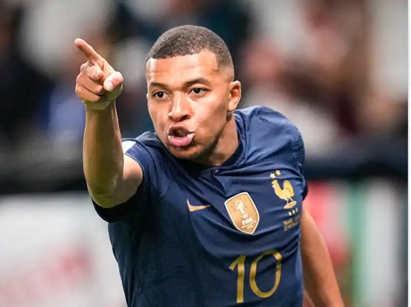 francia danimarca mbappe