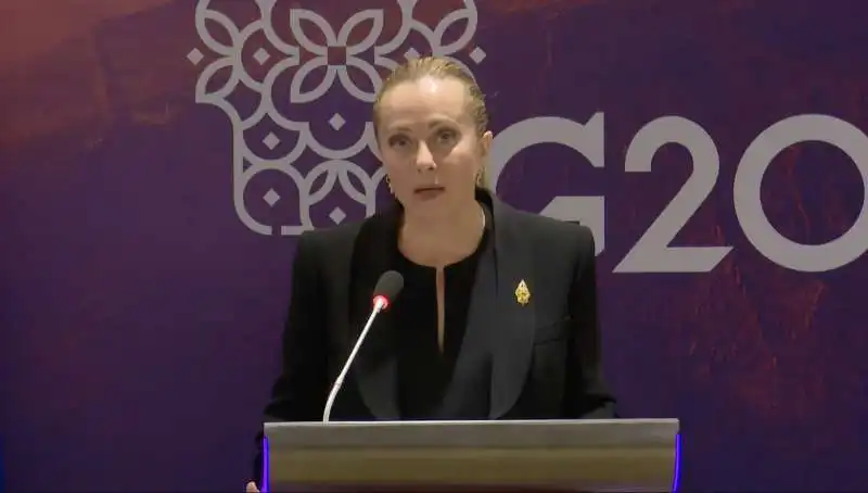 giorgia meloni   conferenza stampa g20 di bali 3