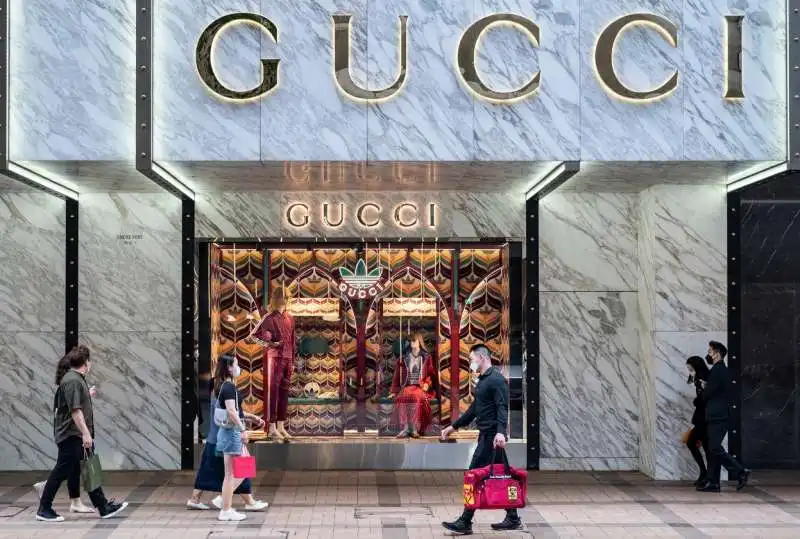 GUCCI