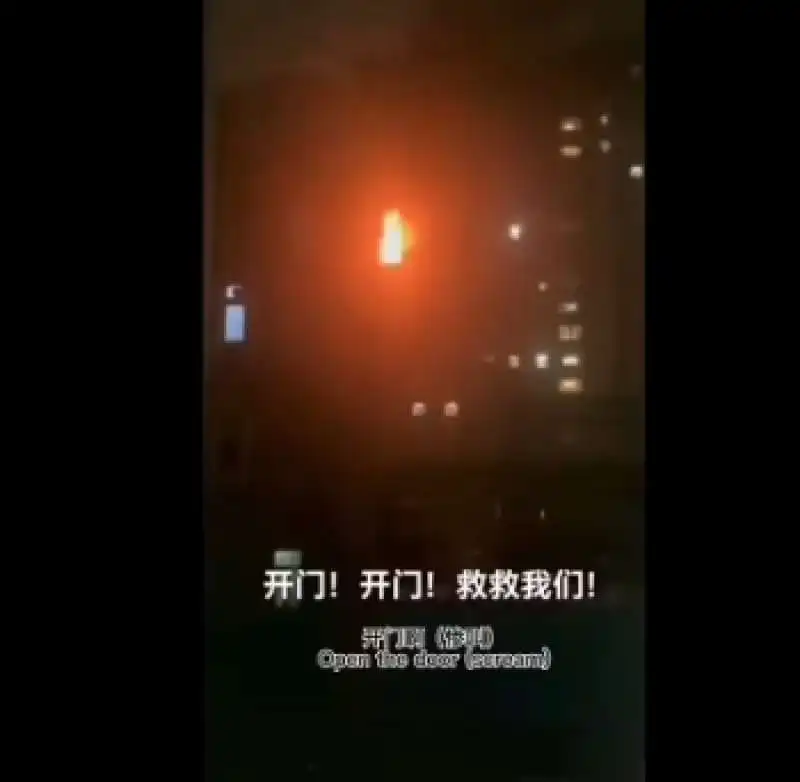 incendio a urumqi cina