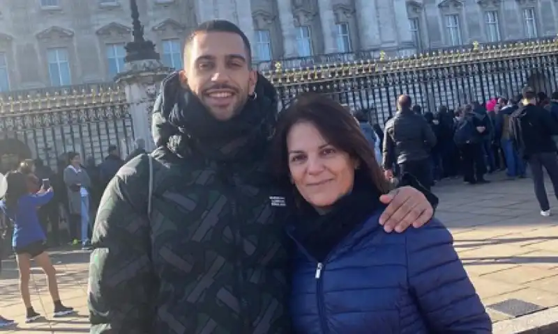 mahmood e la madre 1