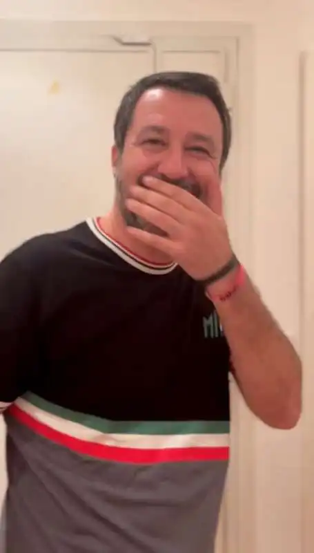 matteo salvini   dolcetto o scherzetto   2