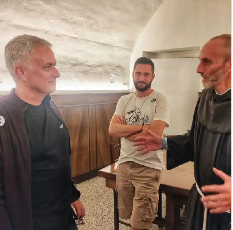 MOURINHO FRATI PALATINO