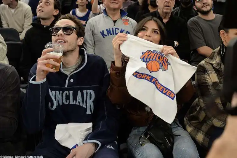 pete davidson e emily ratajkowski madison square garden8