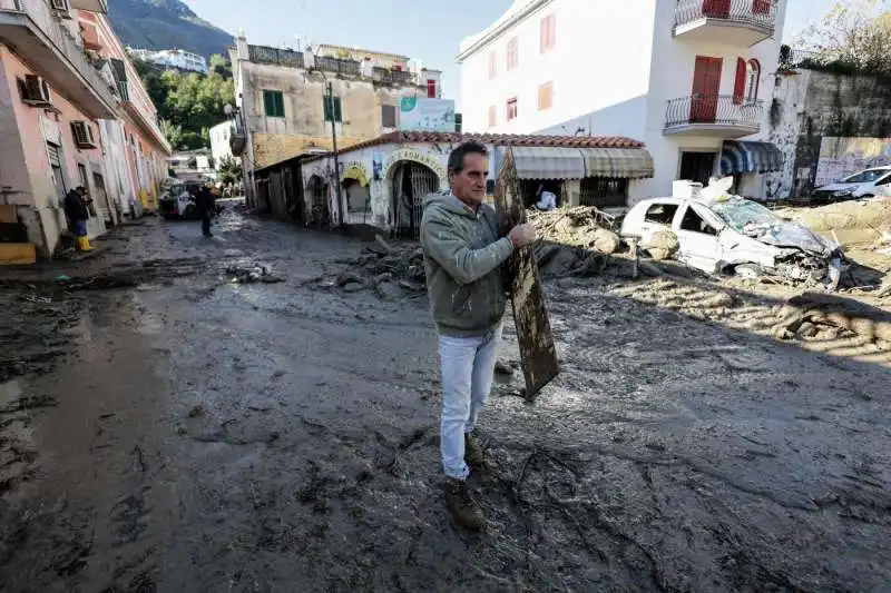 ricerche dei dispersi dopo la frana di casamicciola   28