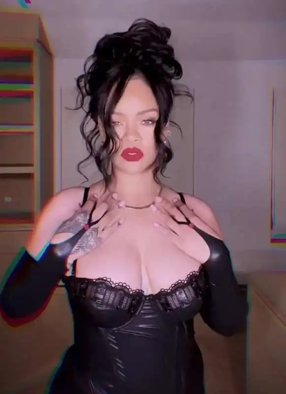 rihanna 8