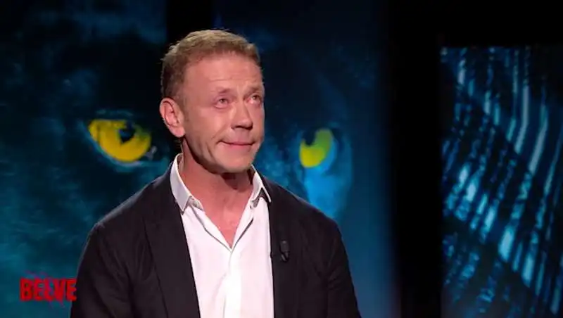 rocco siffredi si commuove a belve    3