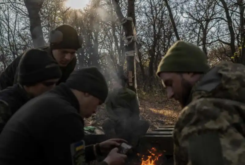 SOLDATI UCRAINI SUL FRONTE DI KHERSON