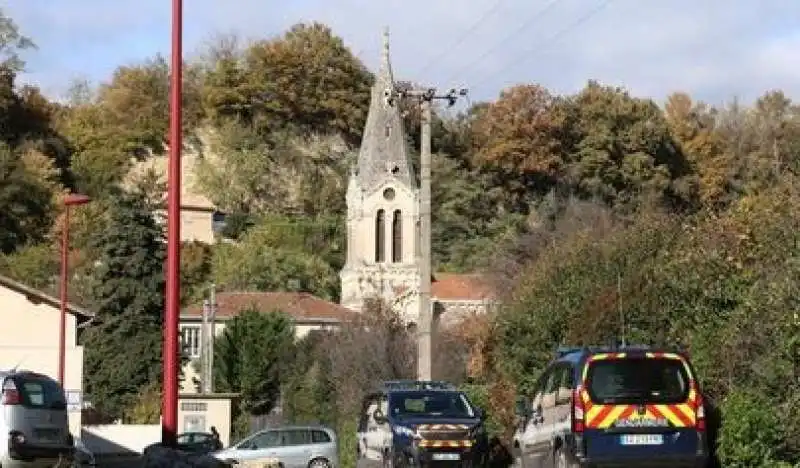 assalto alla feste di paese a crepol 