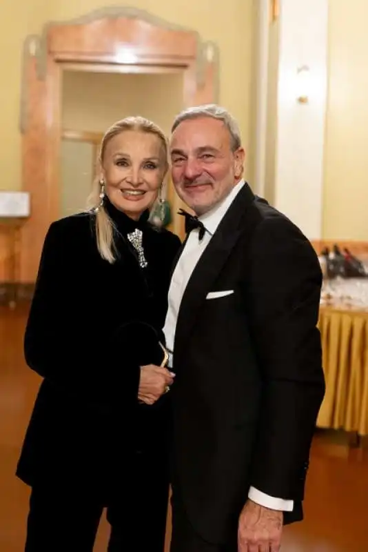 barbara bouchet con roberto di meo  