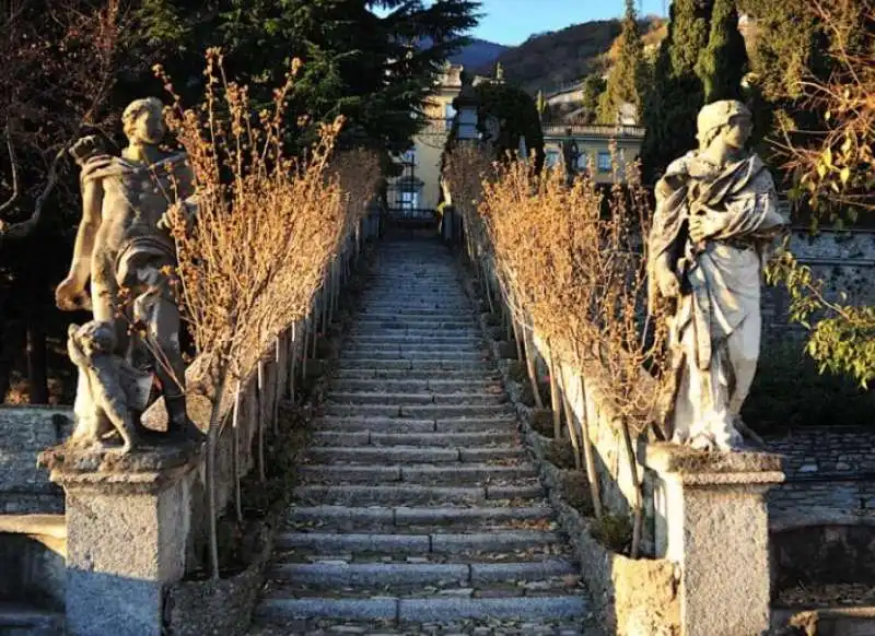 castello di urio sul lago di como 2