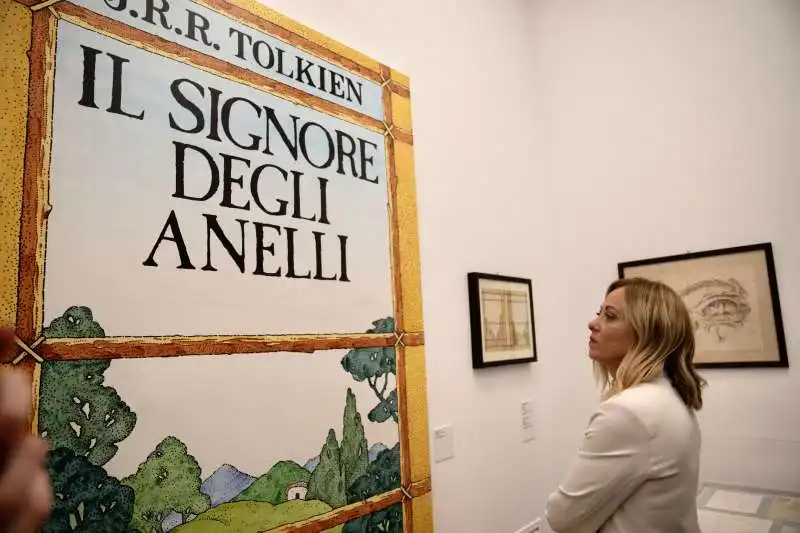 GIORGIA MELONI ALLA MOSTRA DI TOLKIEN ALLA GNAM