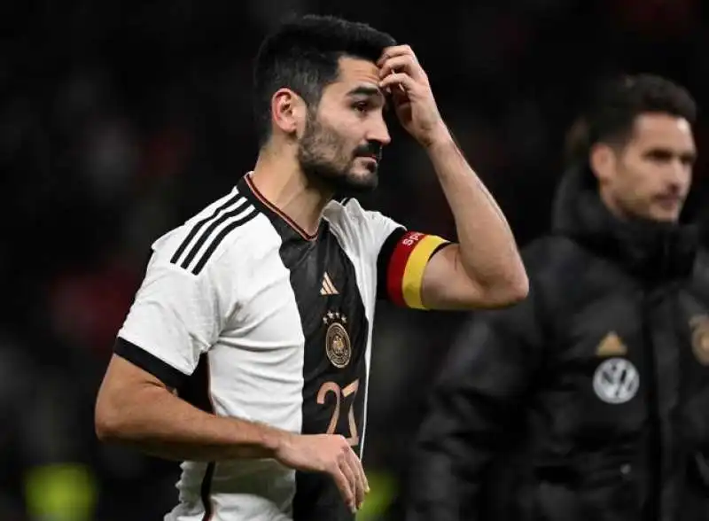 Ilkay Gundogan con la maglia della germania