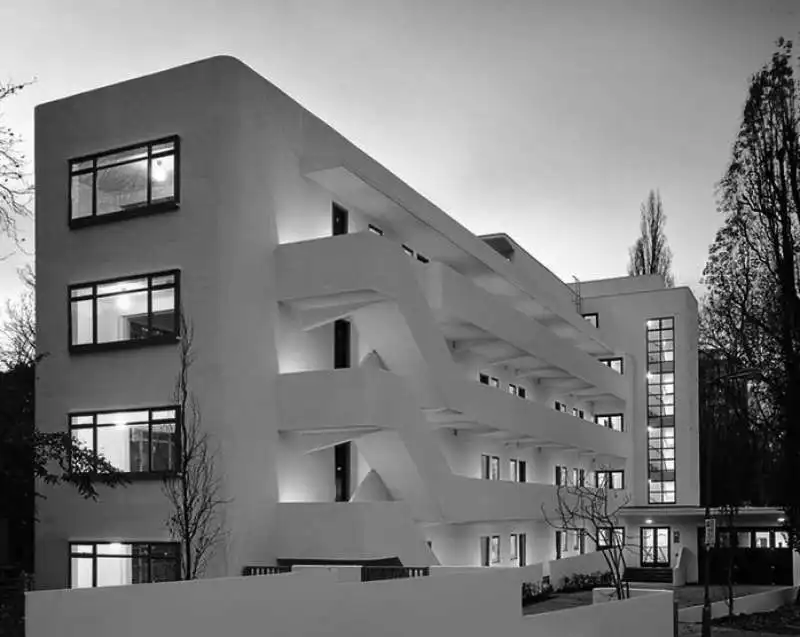 isokon gallery 17