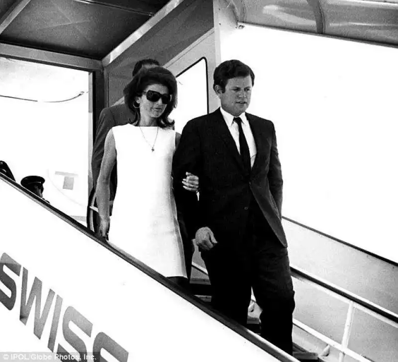 jackie kennedy e ted kennedy