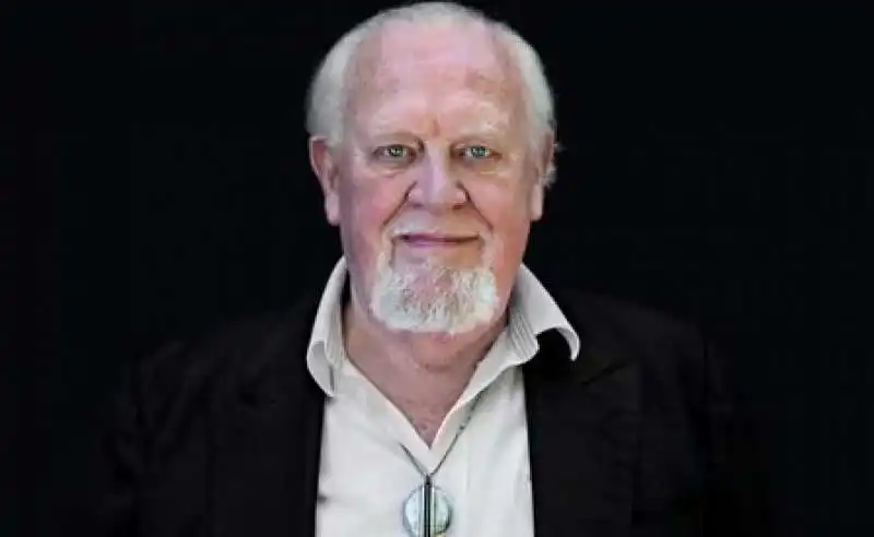 joss ackland  5