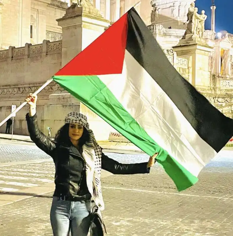 l attivista italo palestinese maya issa   2