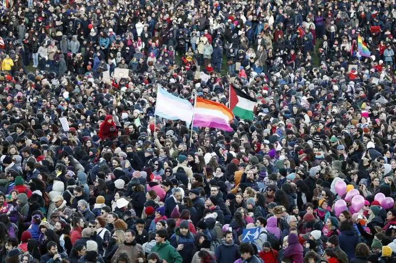 manifestazione contro la violenza sulle donne e il patriarcato a roma   16