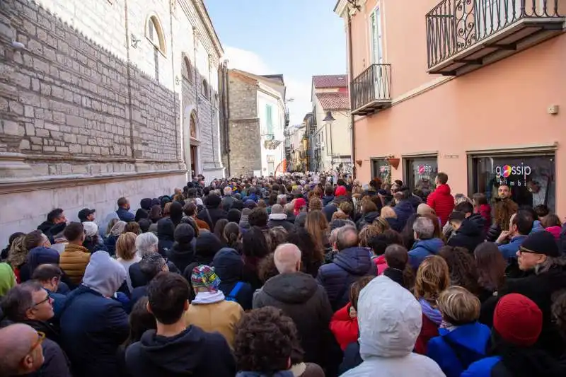 protesta davanti la chiesa dove e stata trovata elisa claps   4