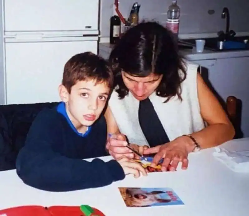 ACHILLE LAURO CON LA MADRE CRISTINA ZAMBON 