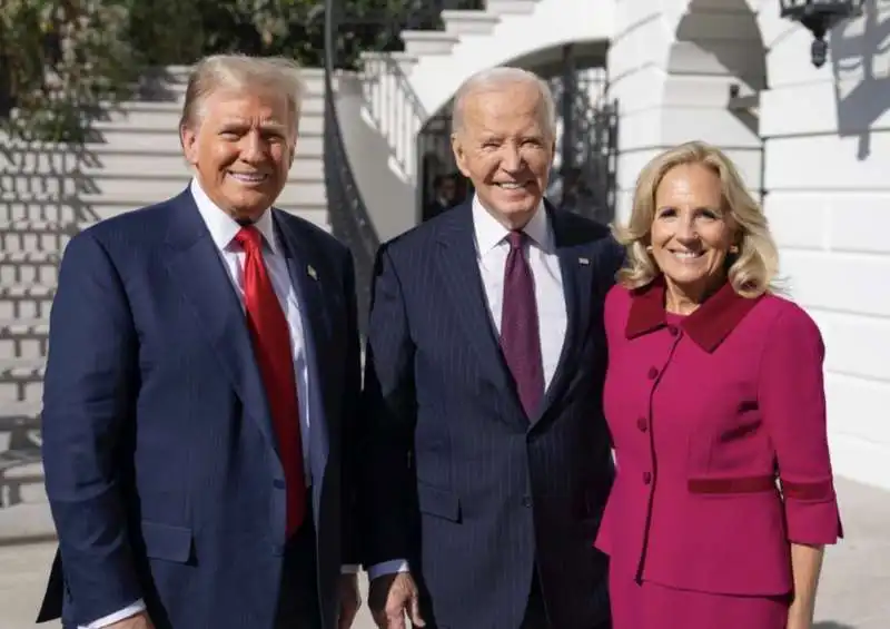 DONALD TRUMP CON JOE E JILL BIDEN ALLA CASA BIANCA