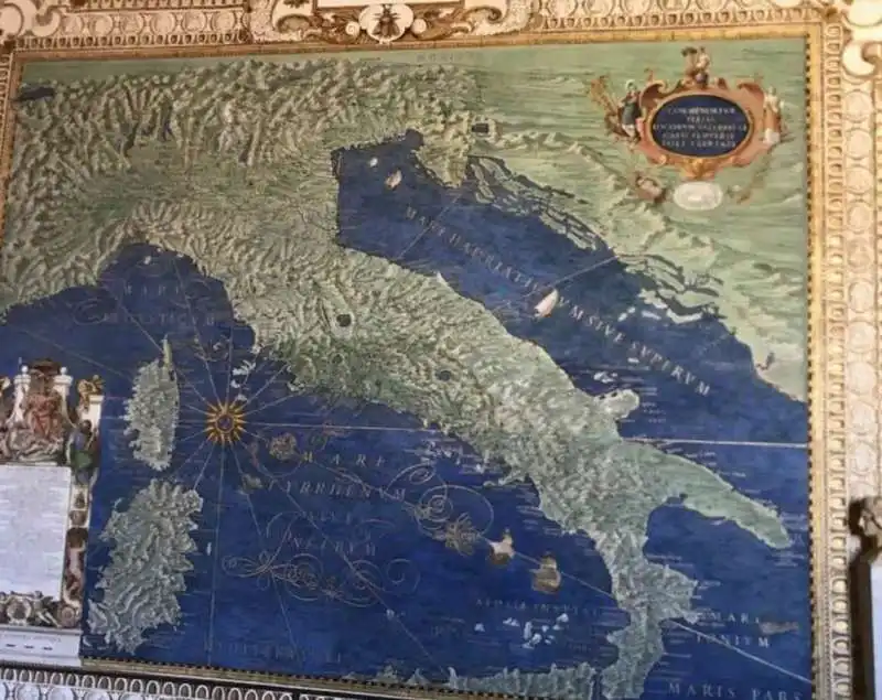 galleria delle carte geografiche   musei vaticani   5