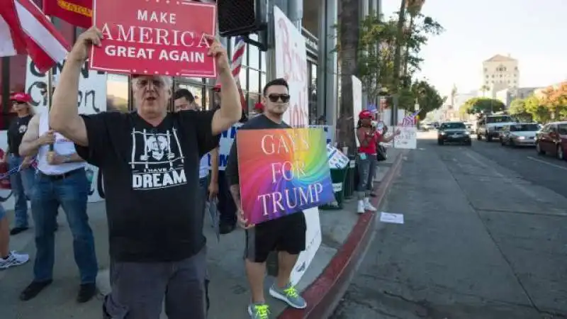 gays for trump (2)