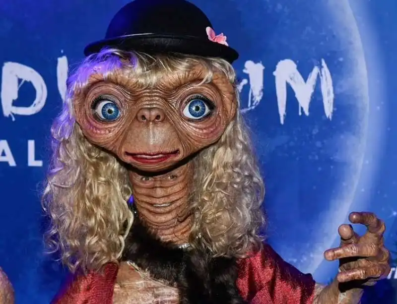 heidi klum travestita da et   halloween 2024   4