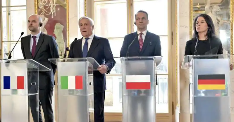   Jean-Noel Barrot - Antonio Tajani -  Radoslaw Sikorski - Annalena Baerbock - Riunione sulla Sicurezza a Varsavia.jpg