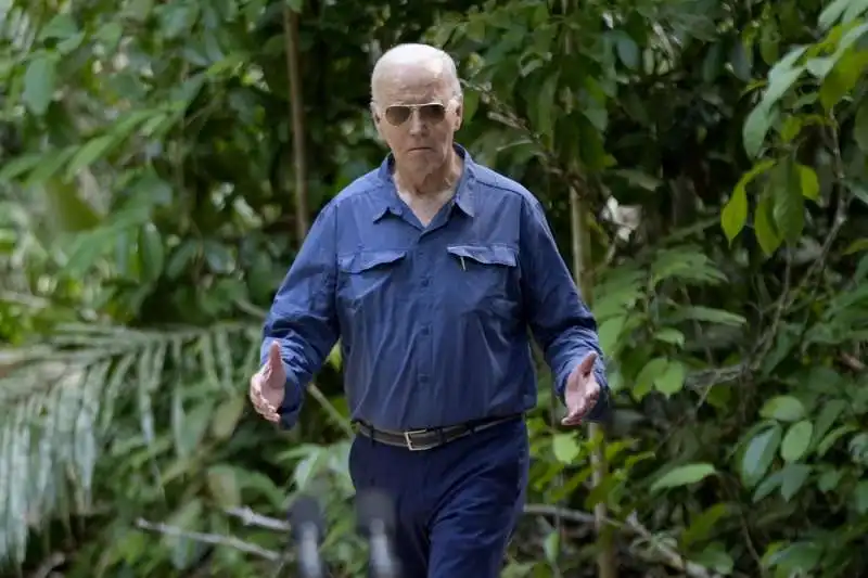 JOE BIDEN AL MUSEU DA AMAZONIA A MANAUS - FOTO LAPRESSE