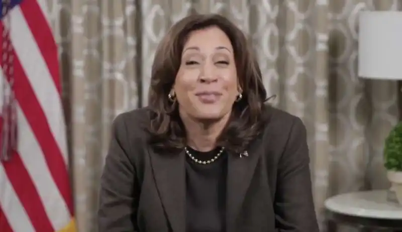 KAMALA HARRIS 