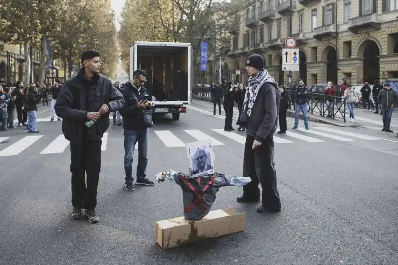 manifestazione pro palestina a torino   10