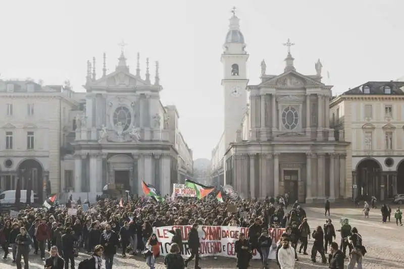 manifestazione pro palestina a torino   13