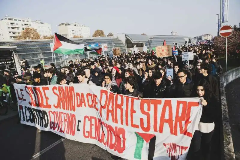 manifestazione pro palestina a torino   3