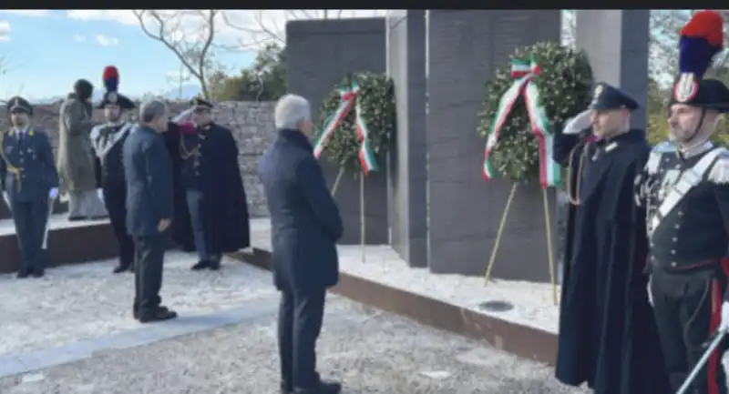 MATTEO PIANTEDOSI E NELLO MUSUMECI AL MONUMENTO PER LE VITTIME DEL TERREMOTO IN IRPINIA