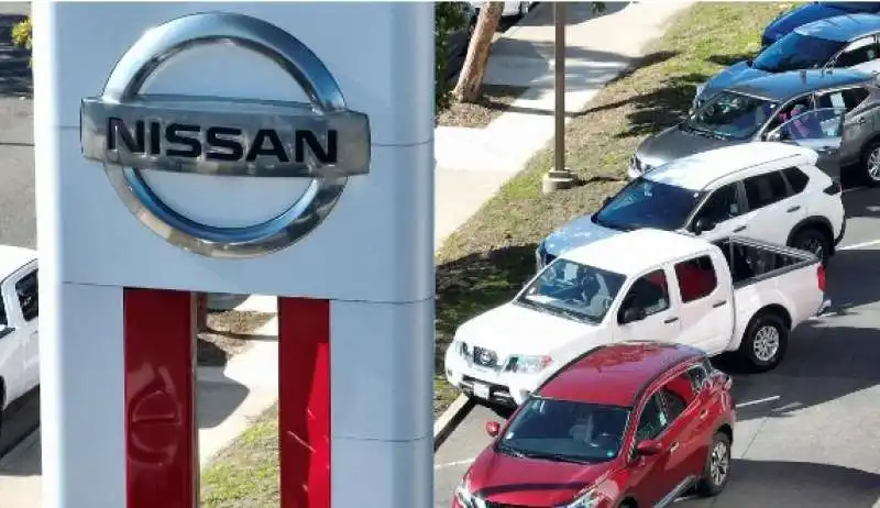 nissan - crisi