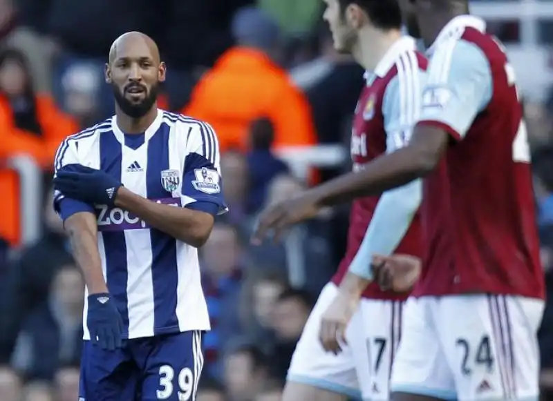 anelka fa la quenelle saluto antisionista