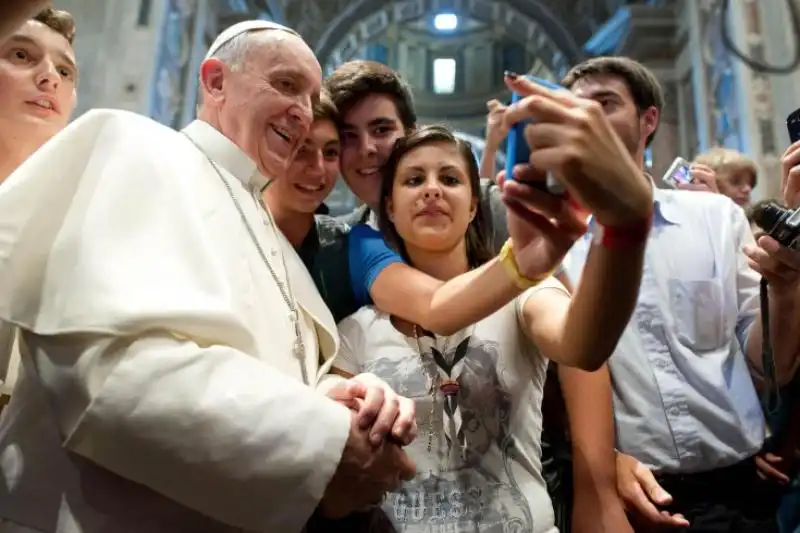 Autoscatto del Papa Social 