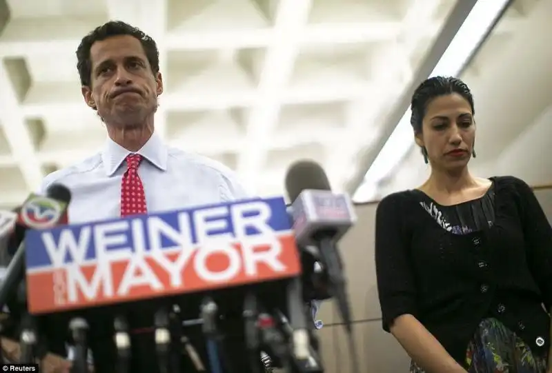 IL CANDIDATO SINDACO A NY ANTHONY WEINER AMMETTE LE SUE SCAPPATELLE 