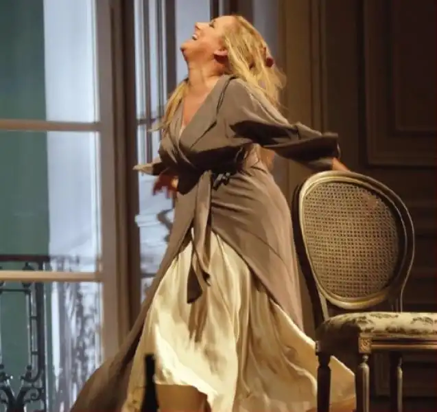 DIANA DAMRAU TRAVIATA 