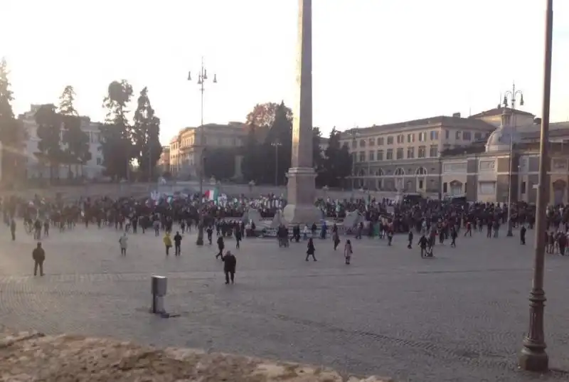 FORCONI E CASAPOUND A PIAZZA DEL POPOLO 