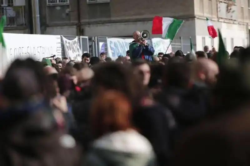 FORCONI A ROMA PIAZZALE PARTIGIANI 