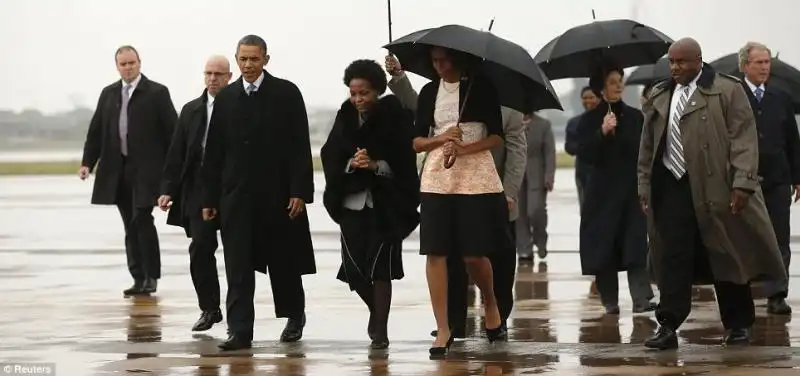 IL FUNERALE DI NELSON MANDELA OBAMA E MICHELLE 