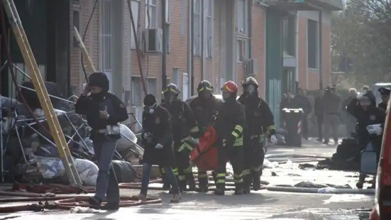 INCIDENTE A PRATO - FABBRICA CINESE