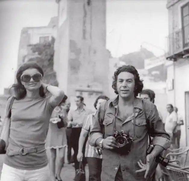 Jacqueline Kennedy e il fotografo Settimio Garritano 