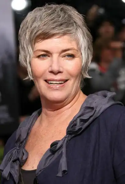 Kelly McGillis 