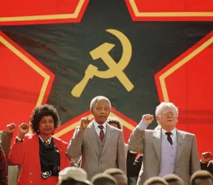 MANDELA COMUNISTA 